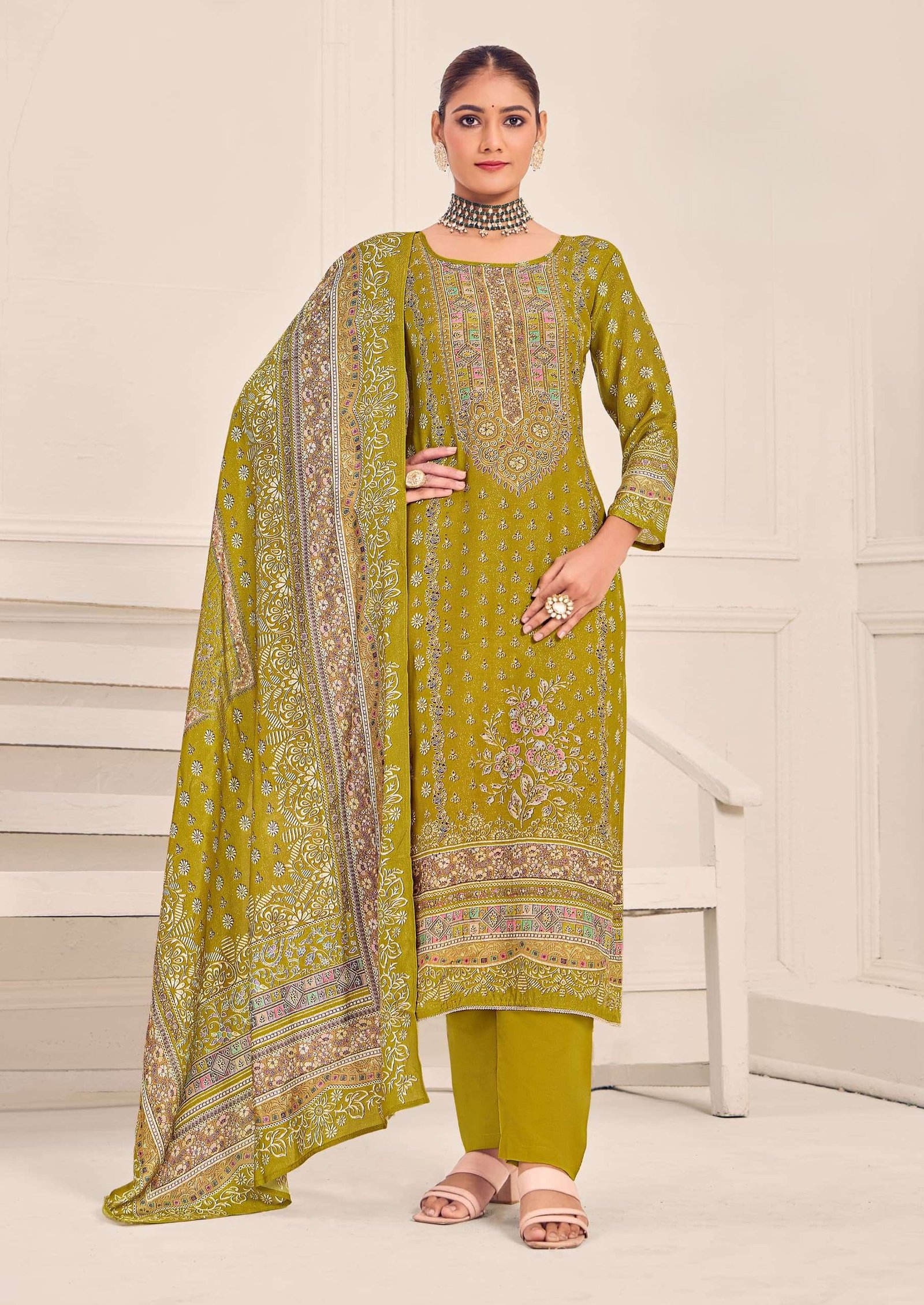 Premium Muslin Suit Set with Dupatta – Aari Work & Four-Side Lace Border